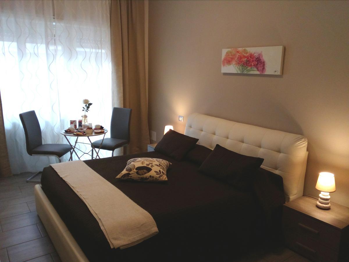 Pianeta Roma 48 Hotel Luaran gambar